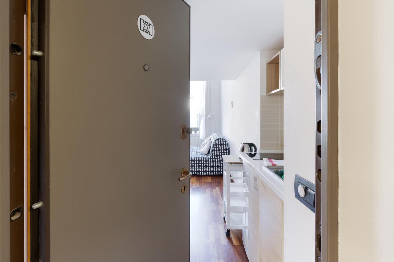 Central Studio Apts Milano-Corso Magenta Apartment ภายนอก รูปภาพ