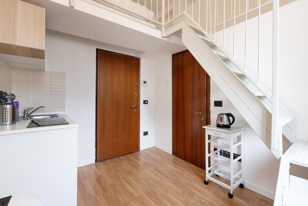 Central Studio Apts Milano-Corso Magenta Apartment ภายนอก รูปภาพ