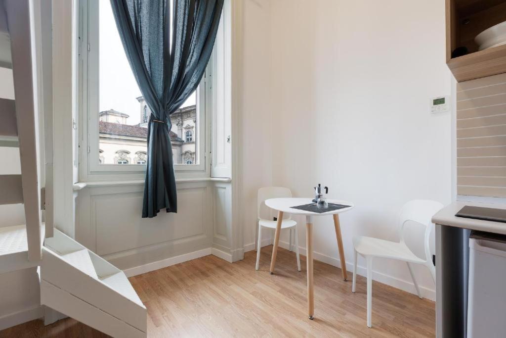 Central Studio Apts Milano-Corso Magenta Apartment ภายนอก รูปภาพ